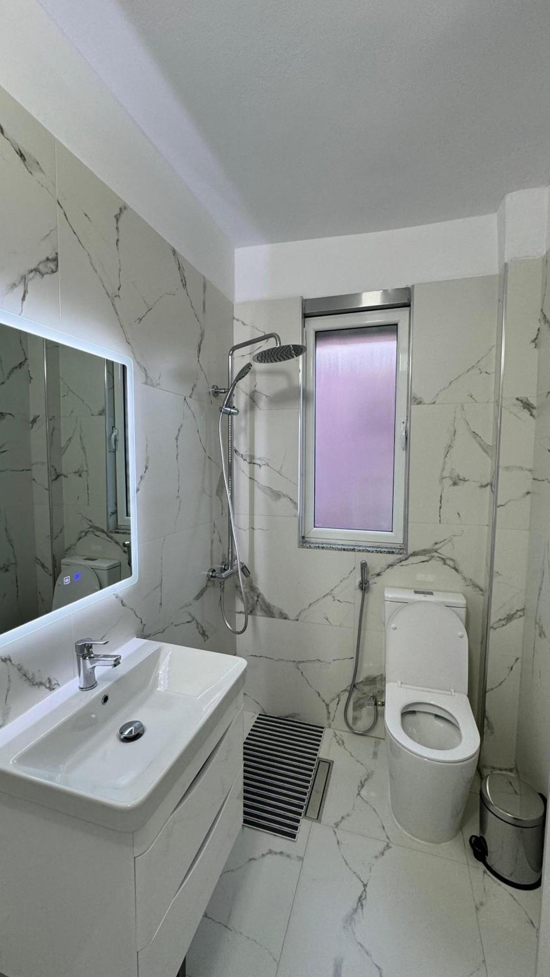 Charming Comfort Apartment Tirana Exterior photo